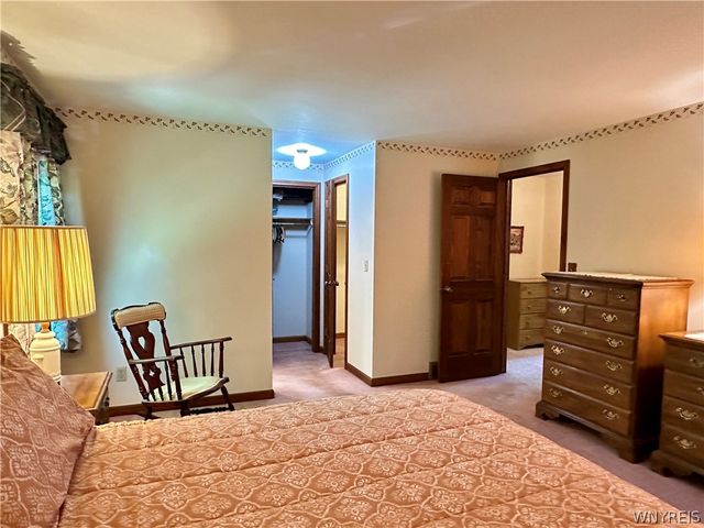 40 Tanglewood Drive West, Orchard Park, NY 14127