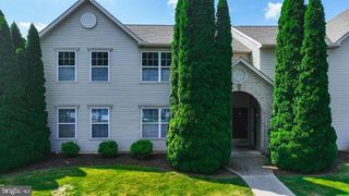 100 HIDDENWOOD DR, Harrisburg, PA 17110