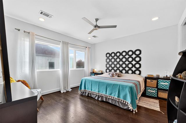 1232 W 24th Street C, Houston, TX 77008