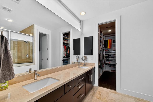 1232 W 24th Street C, Houston, TX 77008