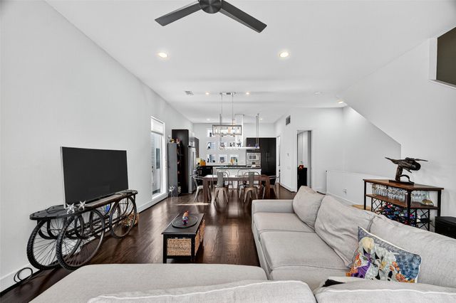 1232 W 24th Street C, Houston, TX 77008