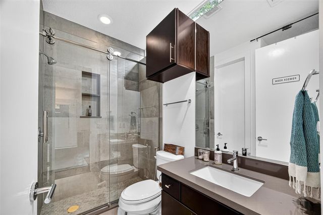 1232 W 24th Street C, Houston, TX 77008