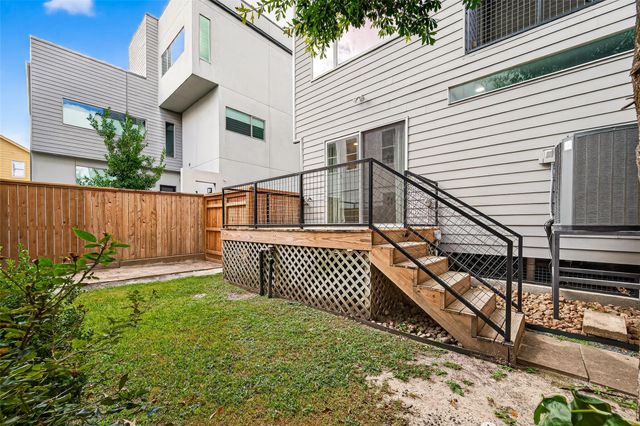 1232 W 24th Street C, Houston, TX 77008