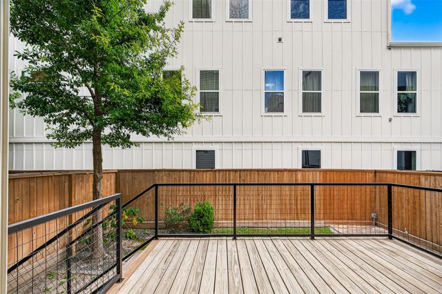 1232 W 24th Street C, Houston, TX 77008