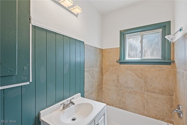 3430 E 73rd Street, Cleveland, OH 44127