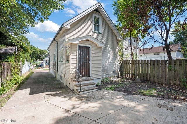 3430 E 73rd Street, Cleveland, OH 44127