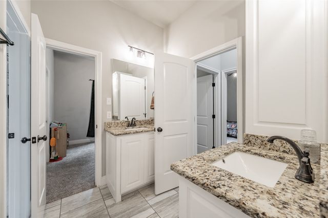 4033 Overlook Way, Weatherford, TX 76085