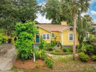 120 W Hudson Avenue, Folly Beach, SC 29439