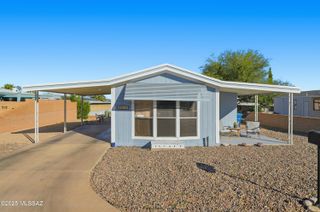 1832 N Pacana Way, Green Valley, AZ 85614