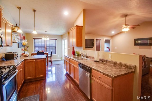 2909 Sandy Lane, Springfield, IL 62711