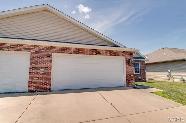 2909 Sandy Lane, Springfield, IL 62711