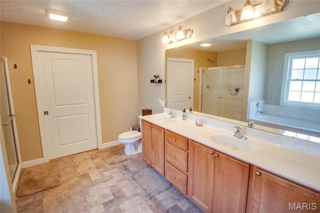 2909 Sandy Lane, Springfield, IL 62711