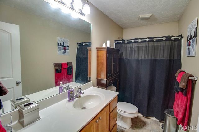 2909 Sandy Lane, Springfield, IL 62711