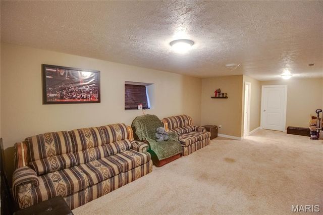 2909 Sandy Lane, Springfield, IL 62711