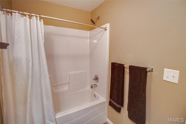 2909 Sandy Lane, Springfield, IL 62711