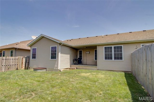 2909 Sandy Lane, Springfield, IL 62711