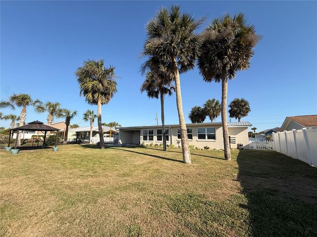 360 PALM CIRCLE, Flagler Beach, FL 32136