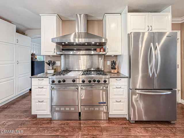 1351 Rambling Road, Simi Valley, CA 93065