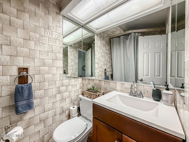 1351 Rambling Road, Simi Valley, CA 93065