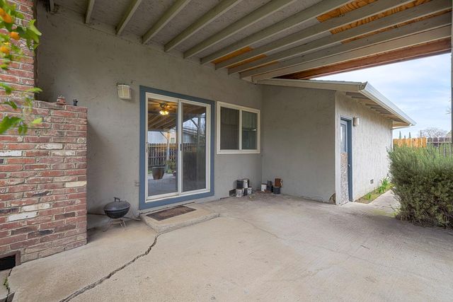 8411 Burns Pl, Stockton, CA 95209