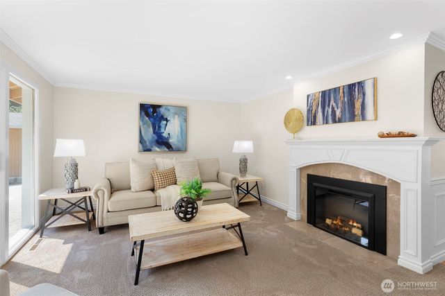5704 227th Street SW, Mountlake Terrace, WA 98043