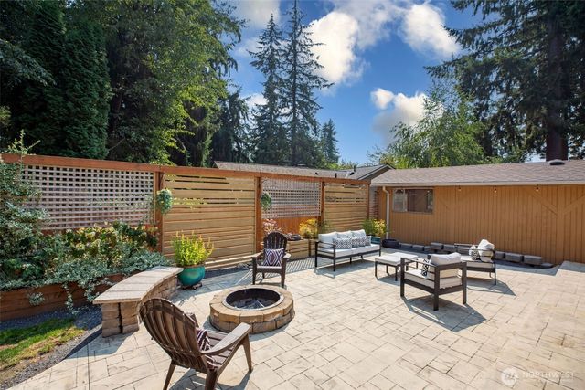 5704 227th Street SW, Mountlake Terrace, WA 98043