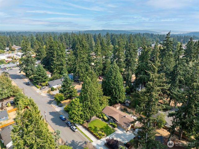 5704 227th Street SW, Mountlake Terrace, WA 98043