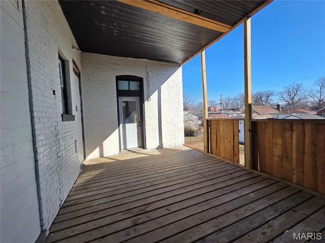 7726 Minnesota Avenue, St Louis, MO 63111