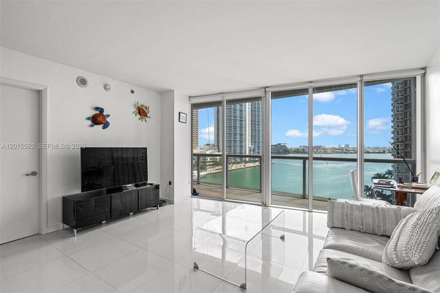 465 Brickell Ave 1016, Miami, FL 33131