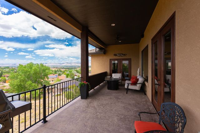 351 Redlands Mesa Court, Grand Junction, CO 81507