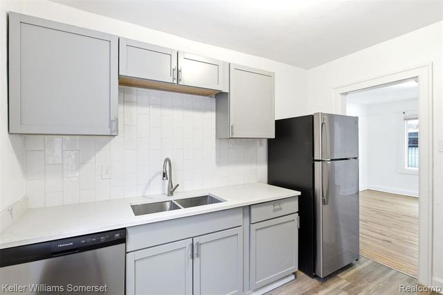 4480 Yorkshire Road, Detroit, MI 48224