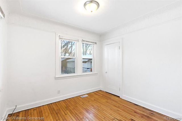 4480 Yorkshire Road, Detroit, MI 48224