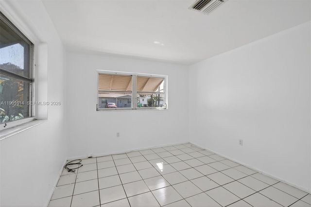 6853 NW 26th Ct, Sunrise, FL 33313