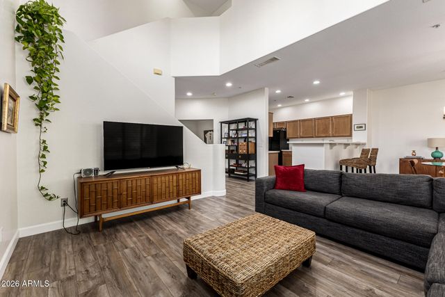 7445 E EAGLE CREST Drive 1112, Mesa, AZ 85207