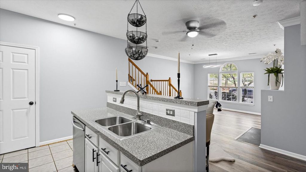 Image 12 of property listing at 9539 TESSA LN #9539, Owings Mills, MD 21117