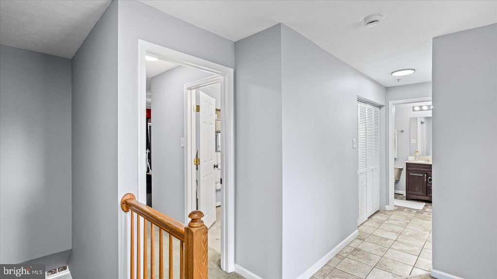 Image 19 of property listing at 9539 TESSA LN #9539, Owings Mills, MD 21117