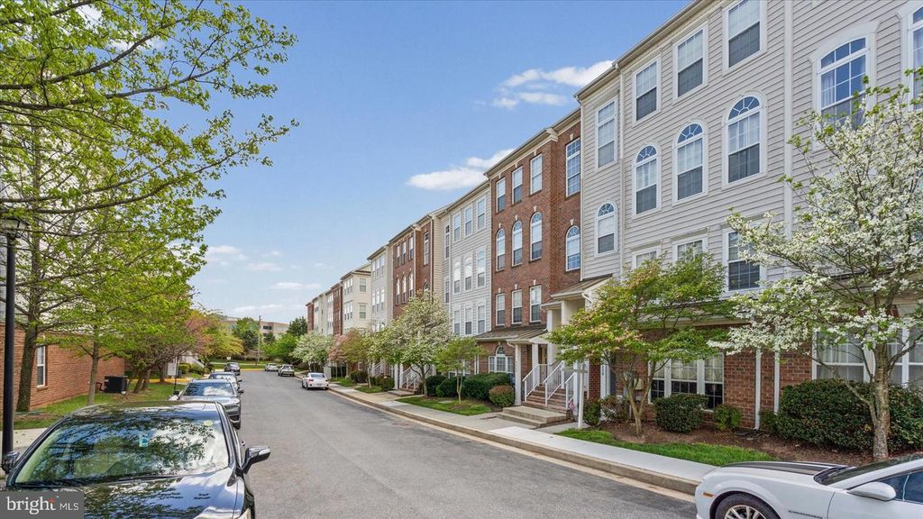 Image 2 of property listing at 9539 TESSA LN #9539, Owings Mills, MD 21117
