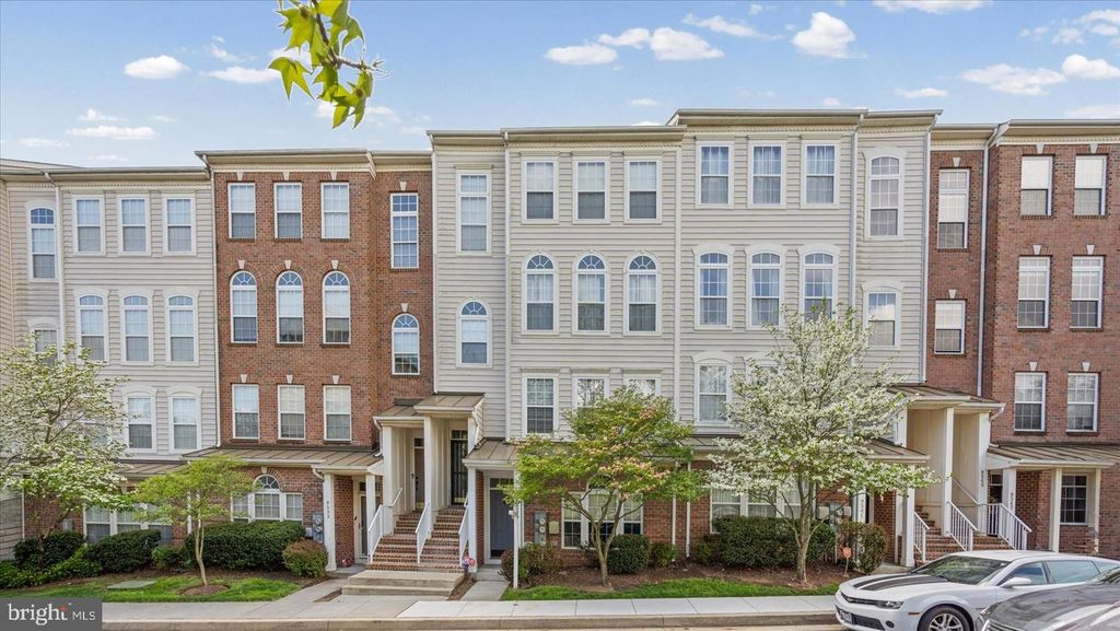 Image 3 of property listing at 9539 TESSA LN #9539, Owings Mills, MD 21117