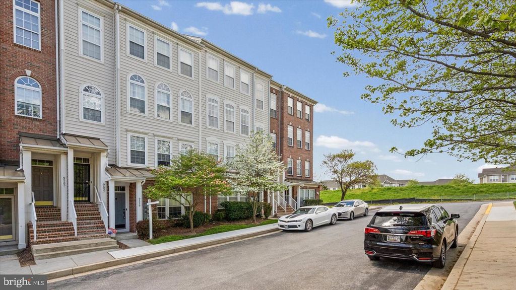 Image 4 of property listing at 9539 TESSA LN #9539, Owings Mills, MD 21117