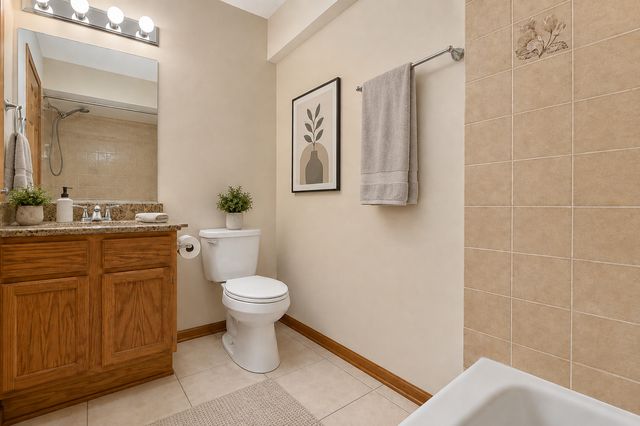 2453 S Archer Avenue 4F, Chicago, IL 60616