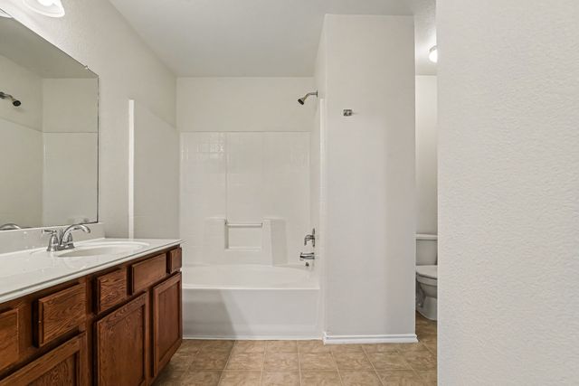 4000 Freedom Street, Heartland, TX 75126