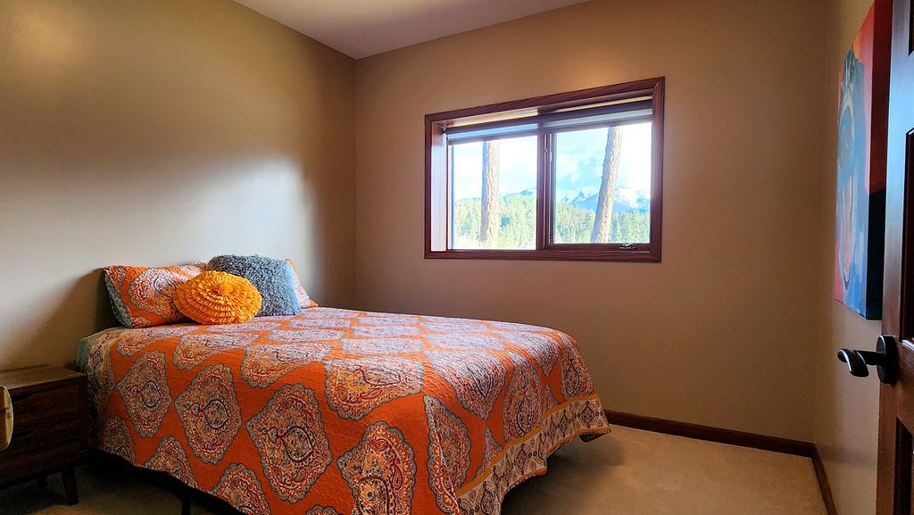 989 Lake Of The Woods Lane, Bigfork, MT 59911 photo 30