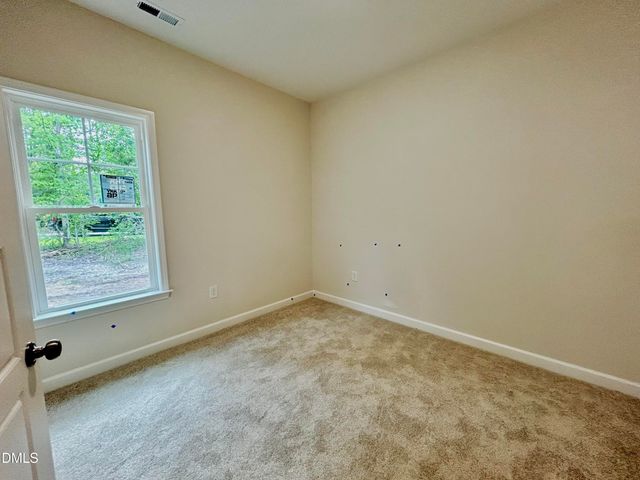 1749 Walnut Run Drive, Deep Run, NC 28525