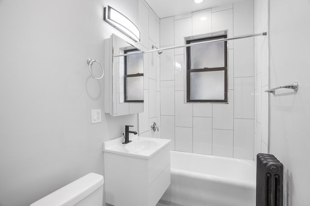 1318 W Birchwood Avenue 3, Chicago, IL 60626