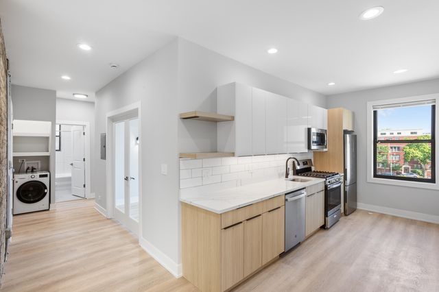 1318 W Birchwood Avenue 3, Chicago, IL 60626