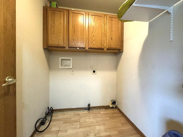 222 Granary CIRCLE, Hartland, WI 53029