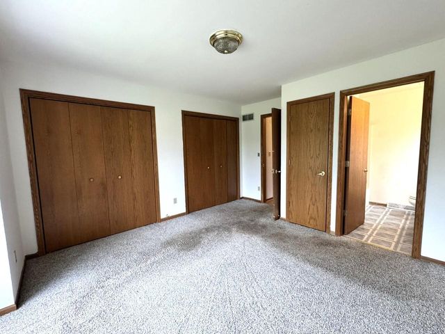 222 Granary CIRCLE, Hartland, WI 53029