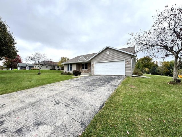222 Granary CIRCLE, Hartland, WI 53029