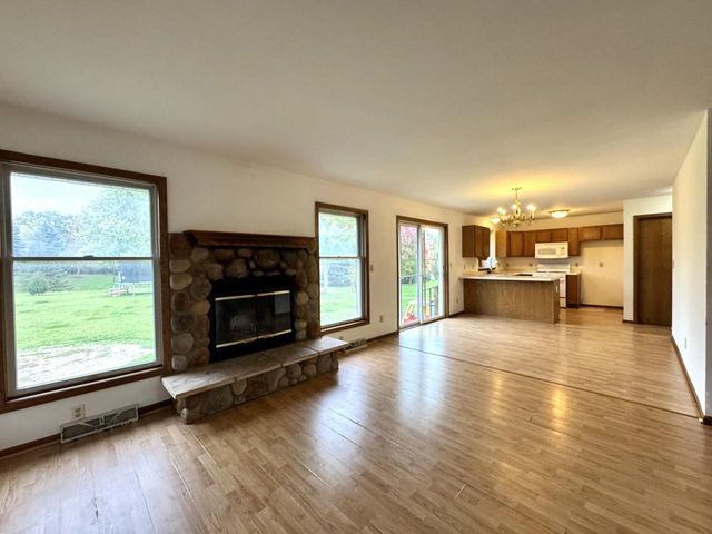 222 Granary CIRCLE, Hartland, WI 53029