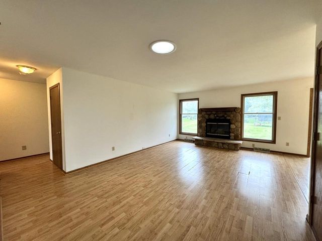 222 Granary CIRCLE, Hartland, WI 53029